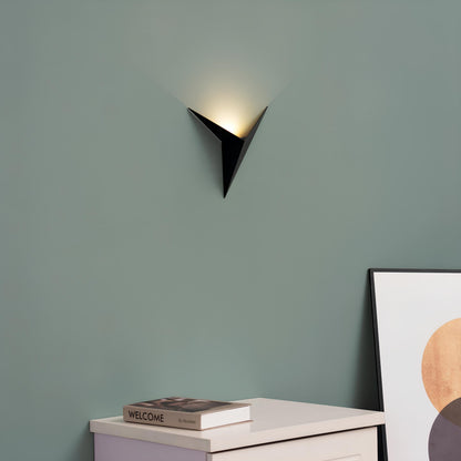 Trigon - Geometrisk Vägglampa