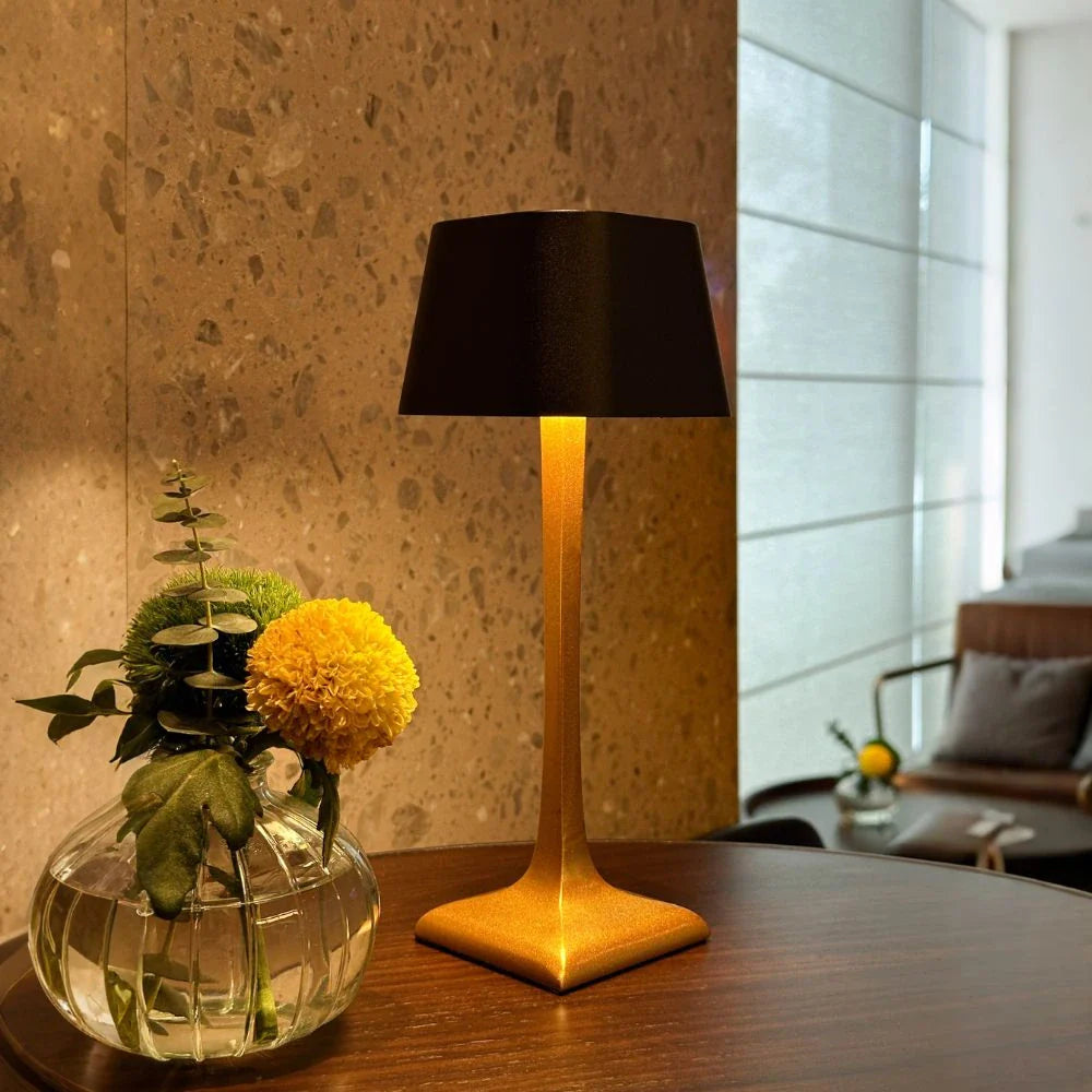 Eleganza - Bordslampa