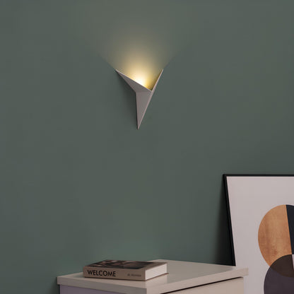 Trigon - Geometrisk Vägglampa