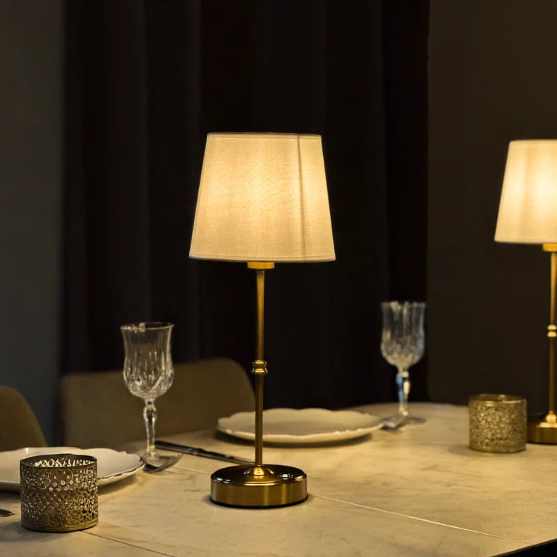 GoldenEase - Bordslampa