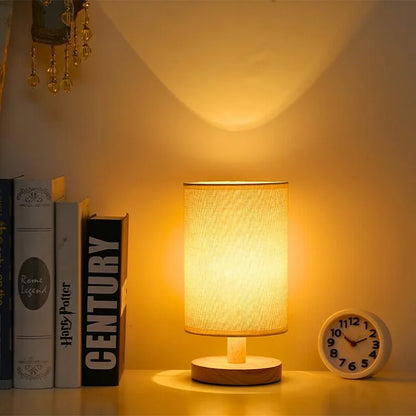 Natur - Bordslampa i Trä och Tyg