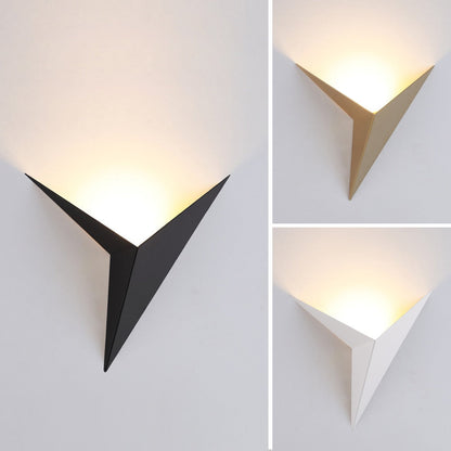 Trigon - Geometrisk Vägglampa