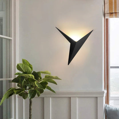Trigon - Geometrisk Vägglampa