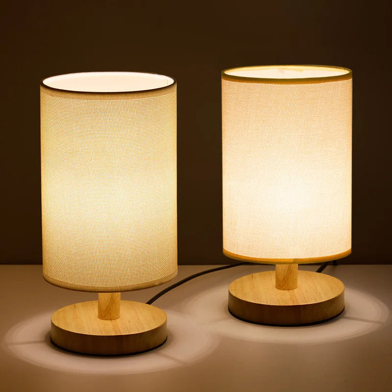 Natur - Bordslampa i Trä och Tyg