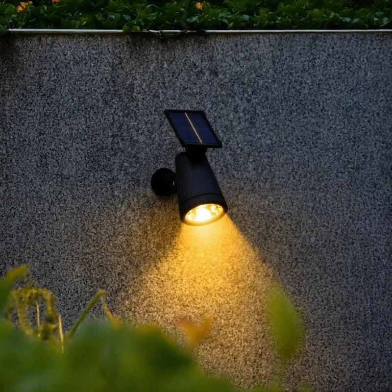 NordBeam – Solcellsspotlight för Trädgården