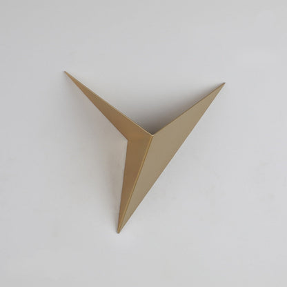 Trigon - Geometrisk Vägglampa